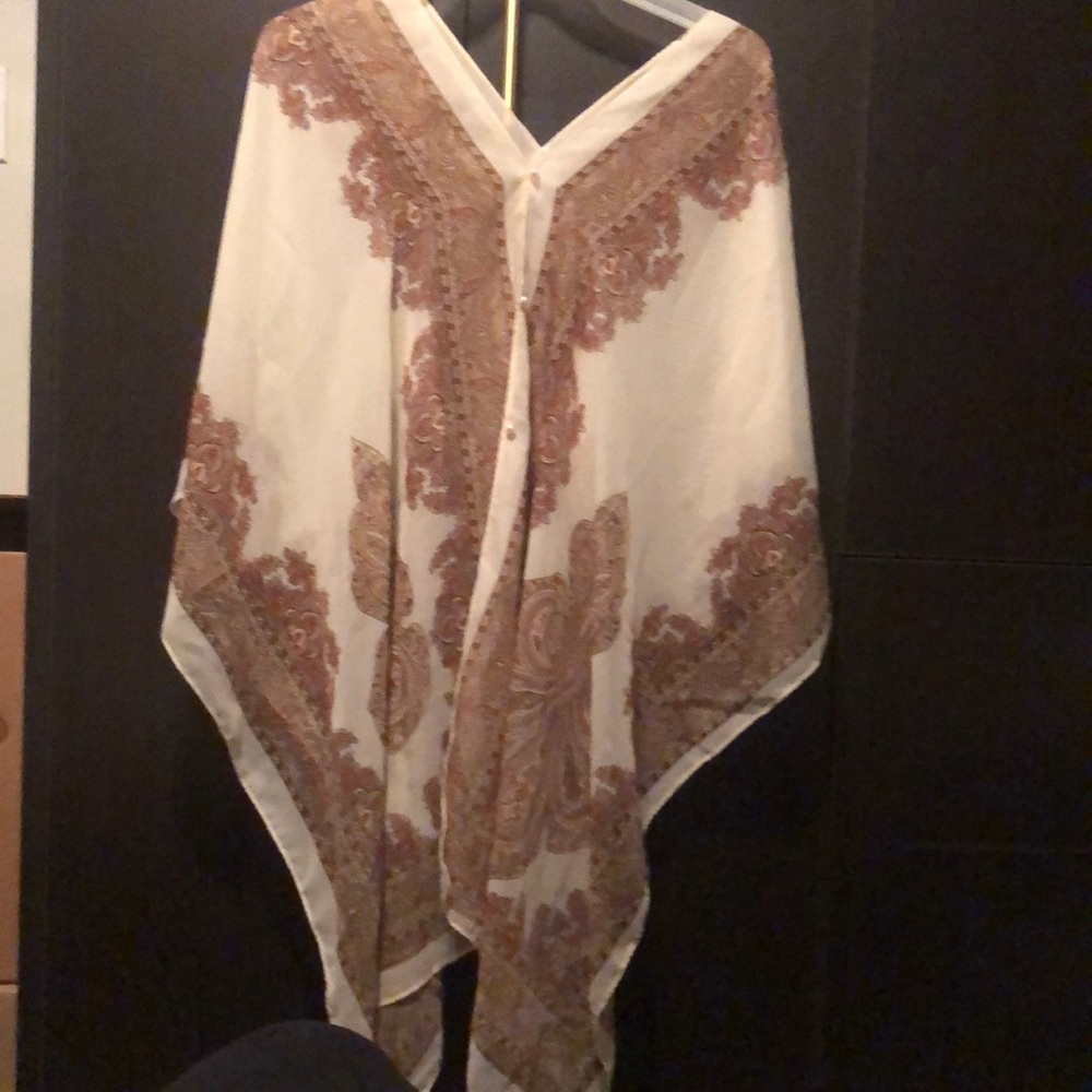 Shoulders covering